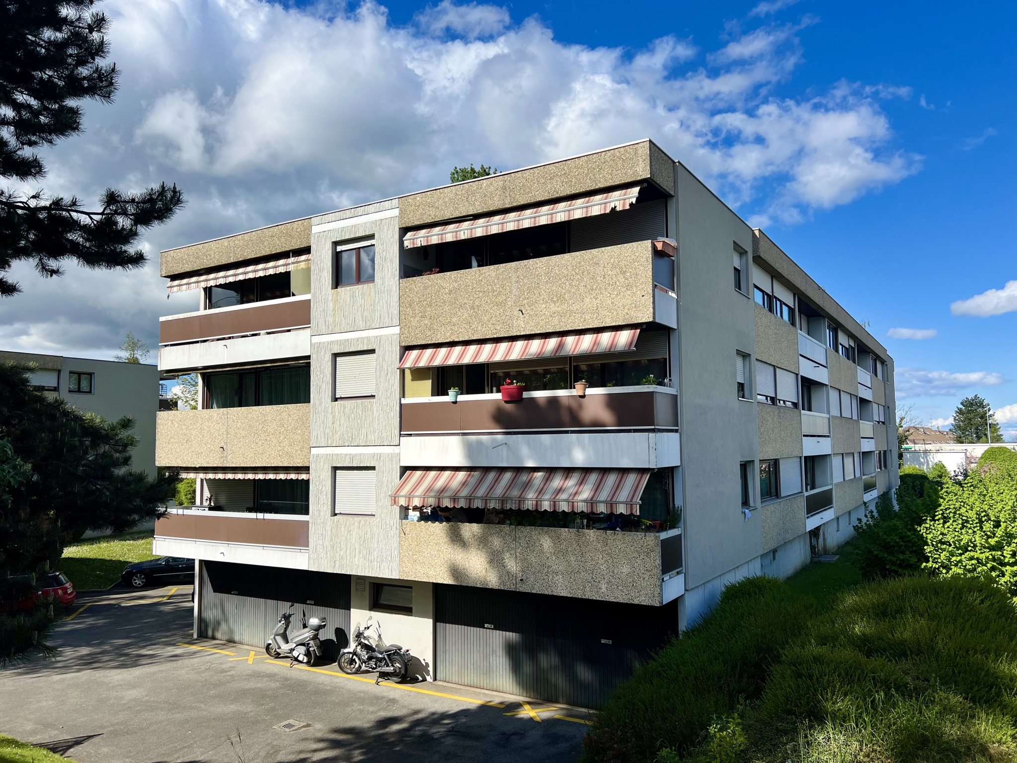 LOT DE 6 APPARTEMENTS (5x4 PIÈCES et 1x3 PIÈCES) À PERLY